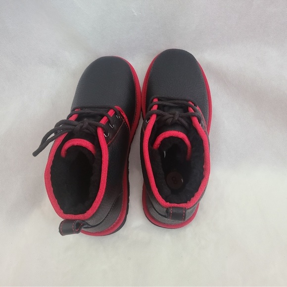 🥷🏿🥷🏿🥷🏿UGG Men’s Neumel Leather Shearling Low Chukka Ankle Boots - Picture 7 of 7